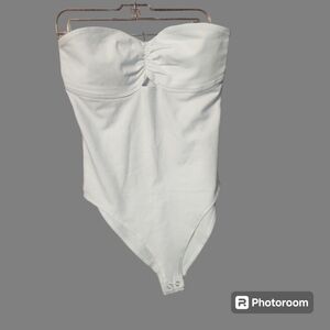 NWT Forever 21, white strapless body suit, size small